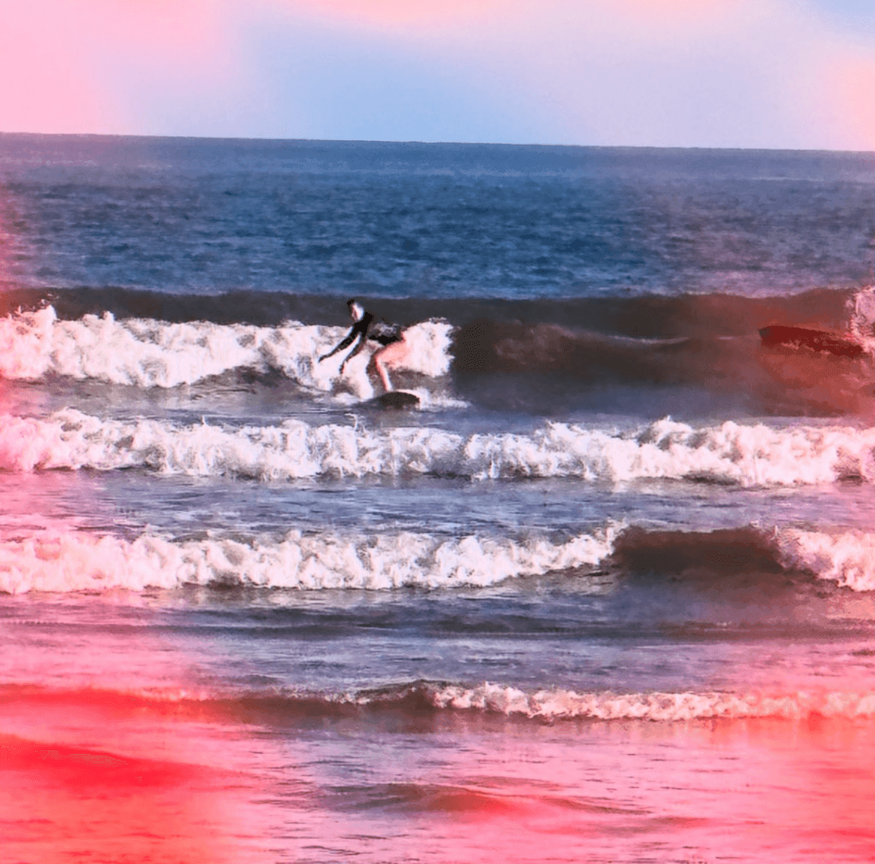 Ocean waves and changing surf conditions